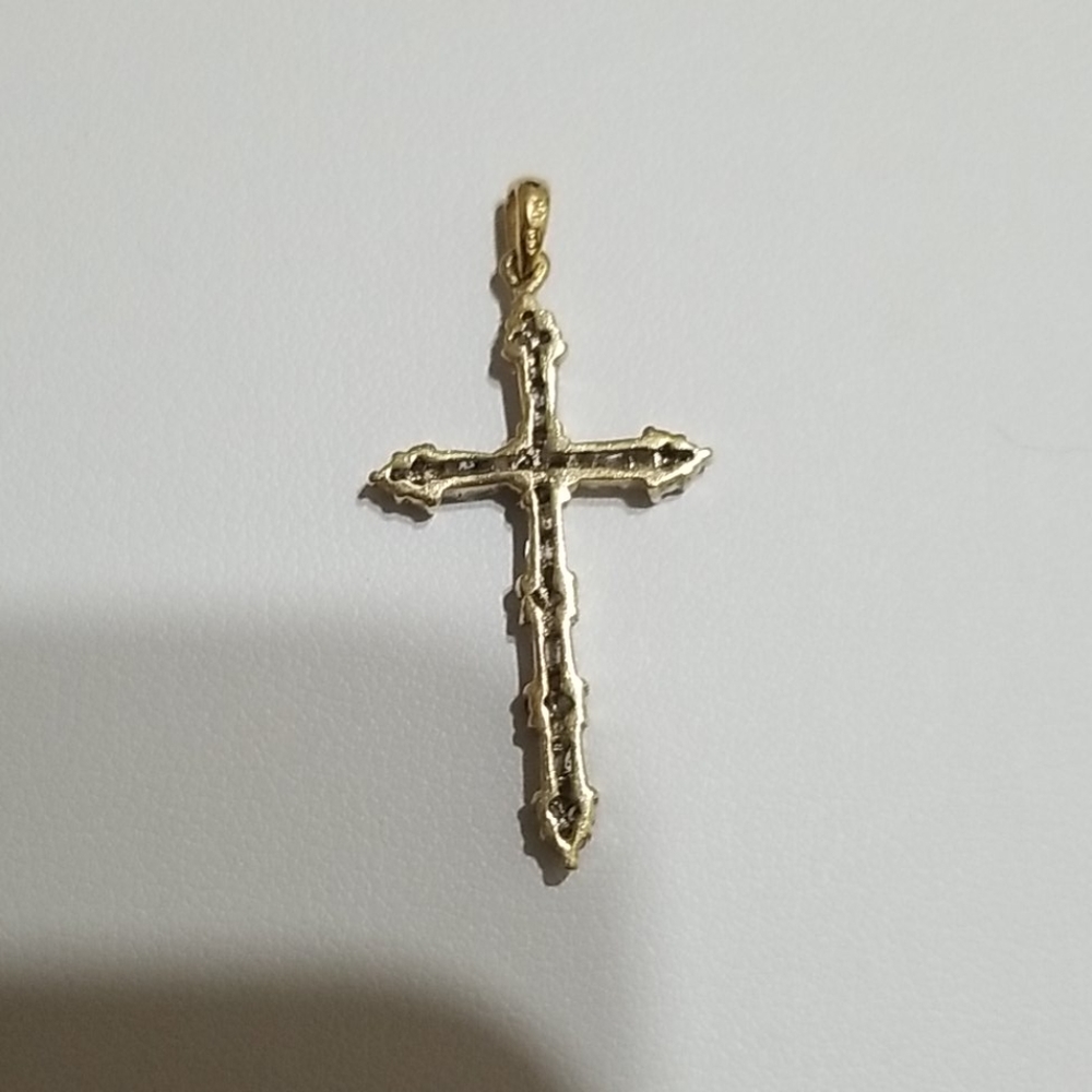 10k Gold Diamond Cross Pendant - Picture 5 of 9